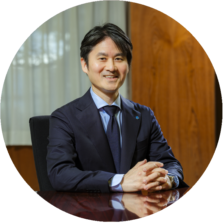 経営学部長 大雄　智